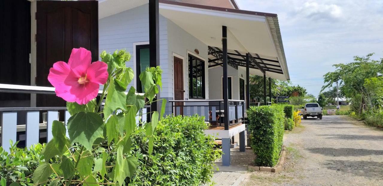 Numhom Resort Ban Nong Chum Saeng Bagian luar foto